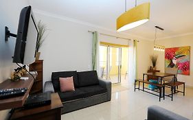 C07 - 3 Bed Luxury Penthouse In Downtown Lagos